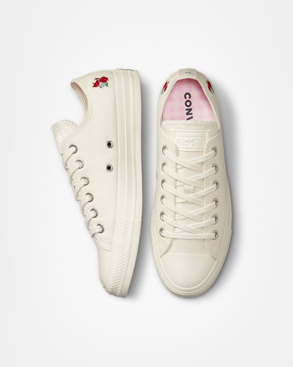Chuck Taylor All Star Embroidered Floral